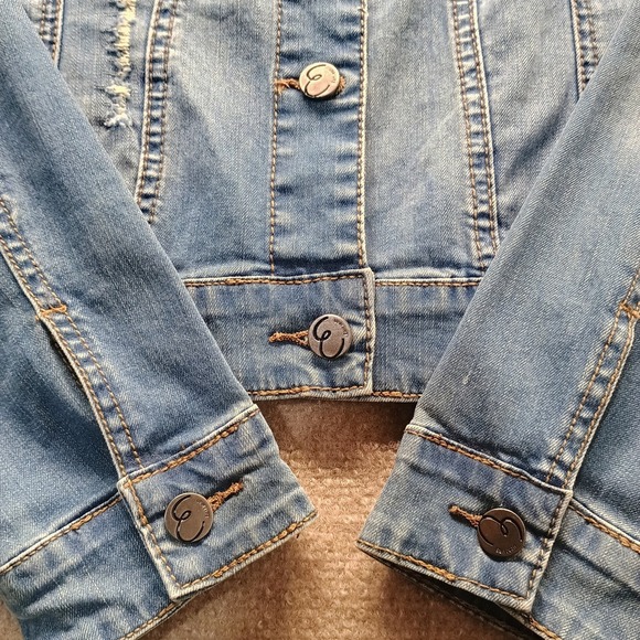 EARL Jean Denim Light Medium Wash Blue Jacket Button-Up Women's MEDIUM Distress - Picture 3 of 7